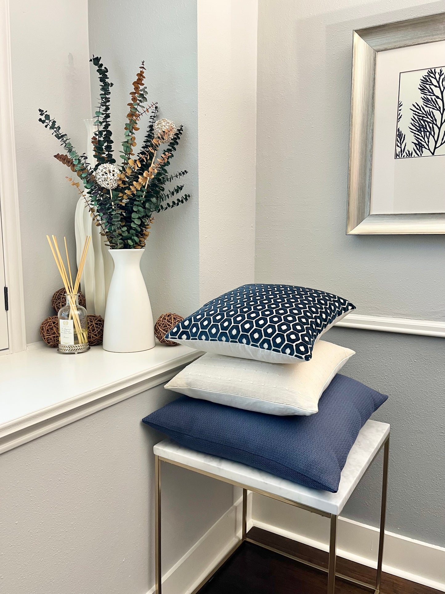 Grammichele Navy Blue Geometric Velvet Accent Pillow Cover