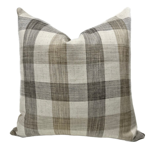 Beatrice Plaid / Checkered Pillow Cover