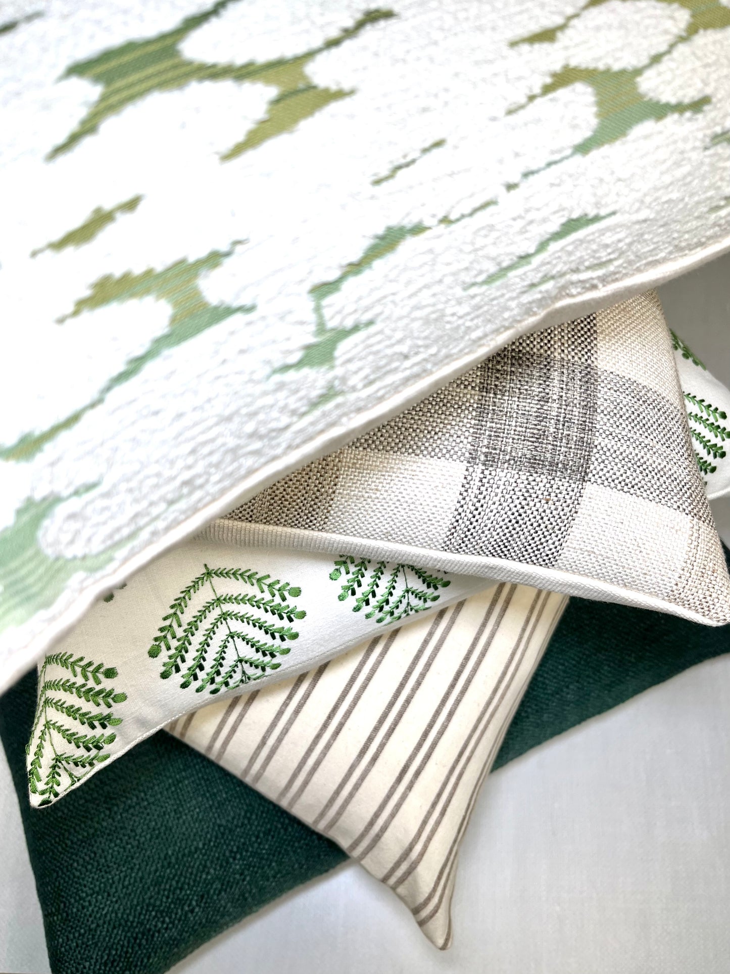 Beatrice Plaid / Checkered Pillow Cover