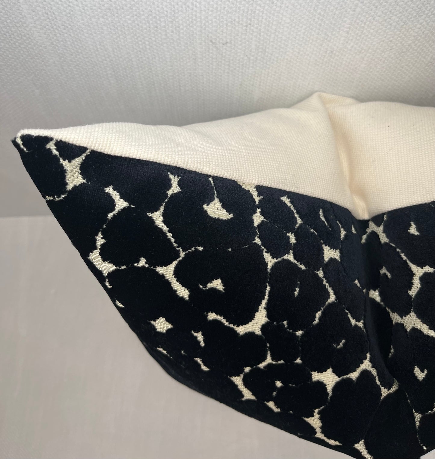 Grace Black Cheetah Velvet Throw Pillow Cover